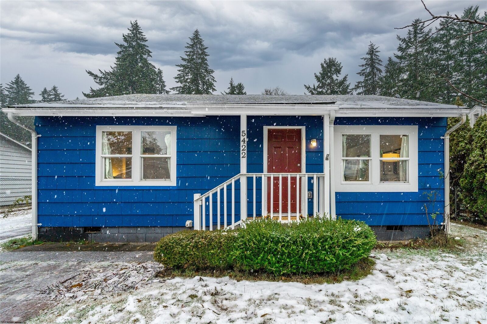 Property Photo:  5422 Detroit Avenue SW  WA 98499 