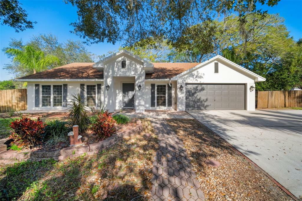 Property Photo: 2608 Freeland Drive FL 33596