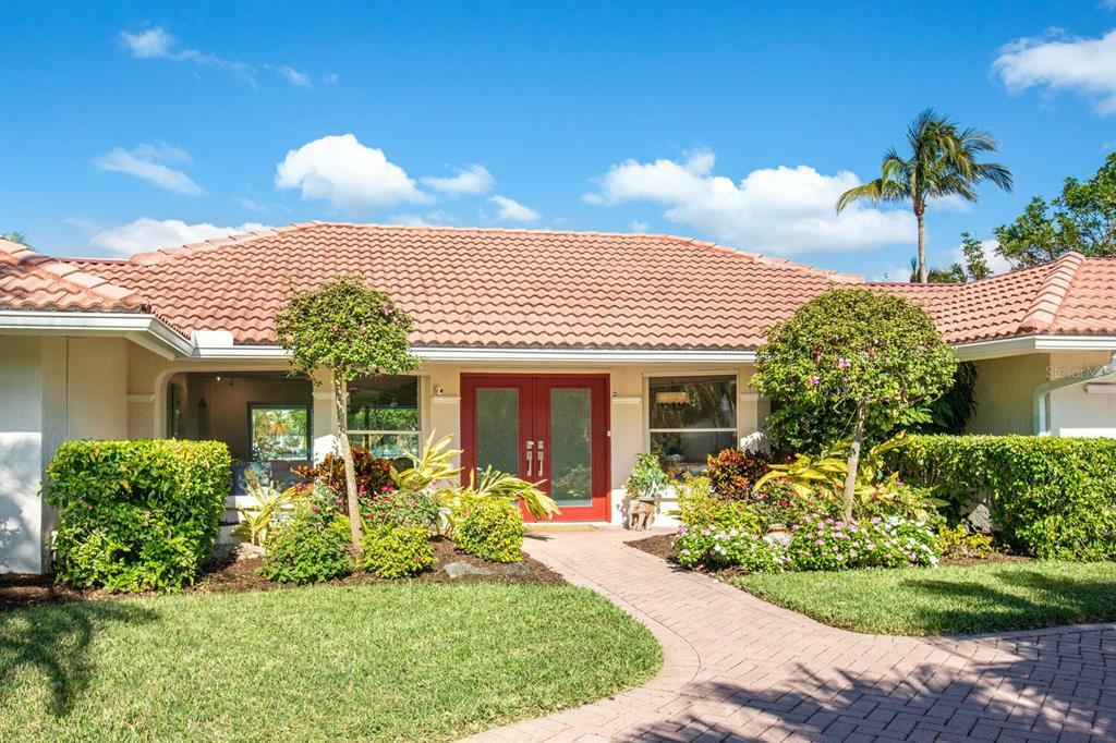 Property Photo: 117 S Warbler Lane FL 34236