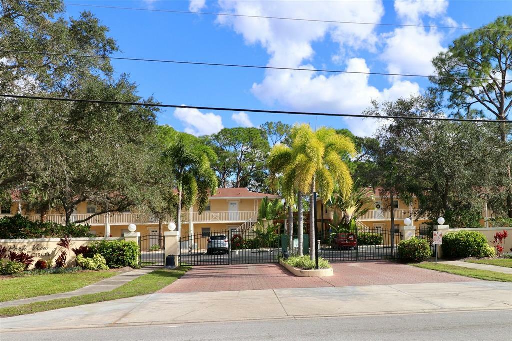 Property Photo:  912 La Costa Circle 2  FL 34237 