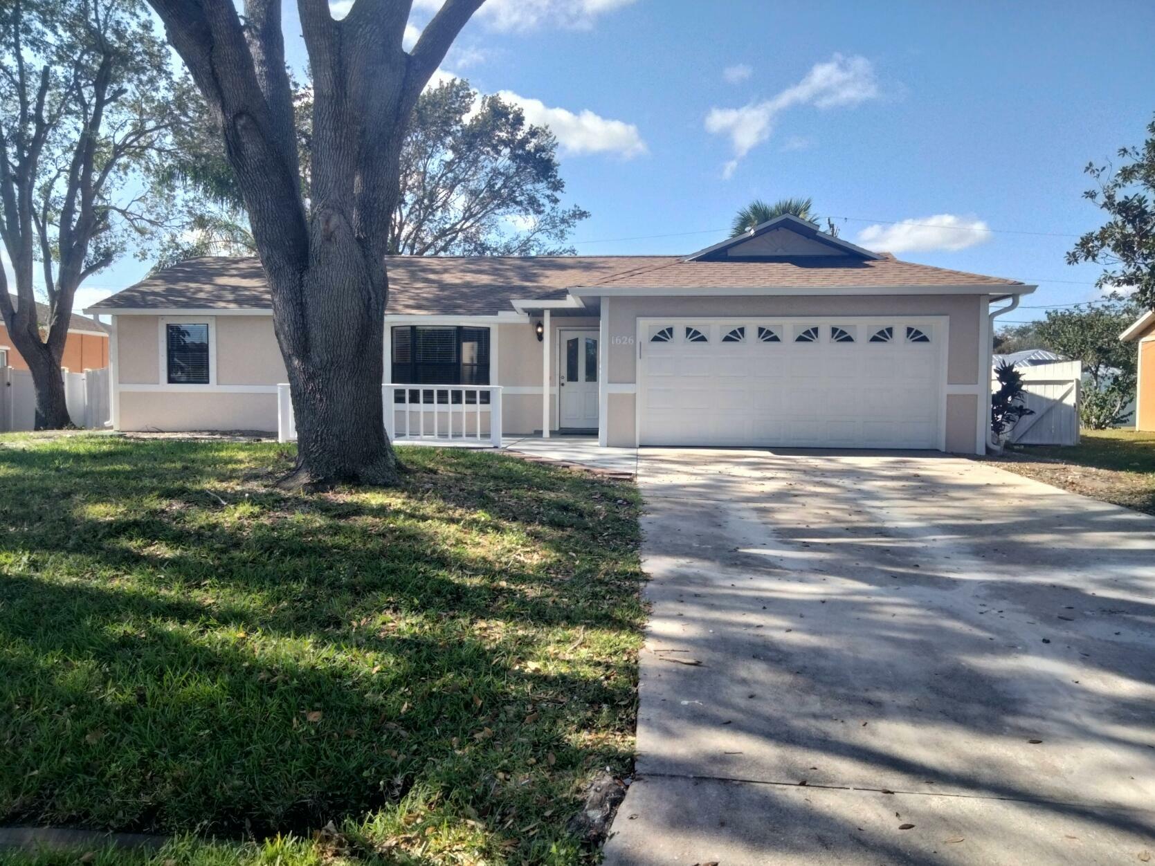 Property Photo:  1626 SW Buffum Lane  FL 34984 