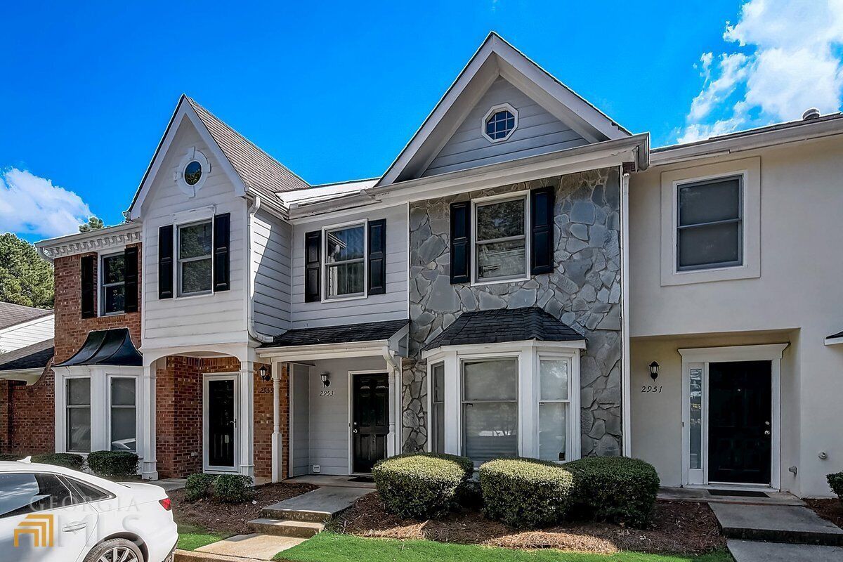 Property Photo: 2953 Heritage Villa Drive GA 30038