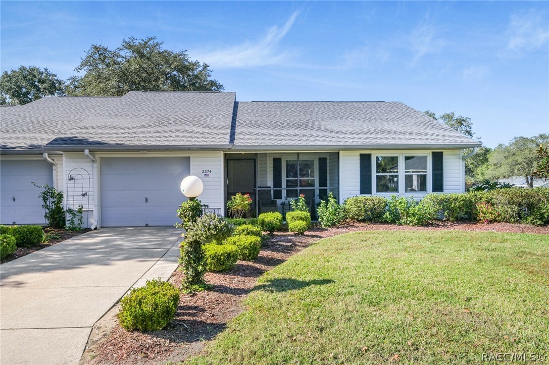 Property Photo:  2274 N Eustis Point  FL 34442 