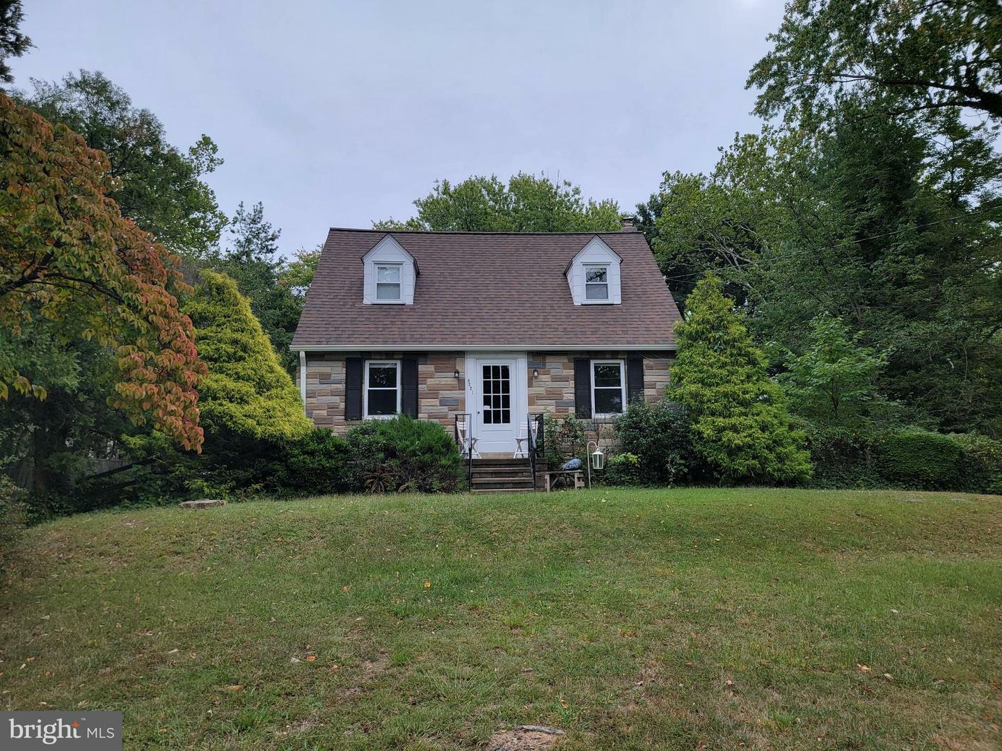 Property Photo: 8221 Mount Vernon Highway VA 22309