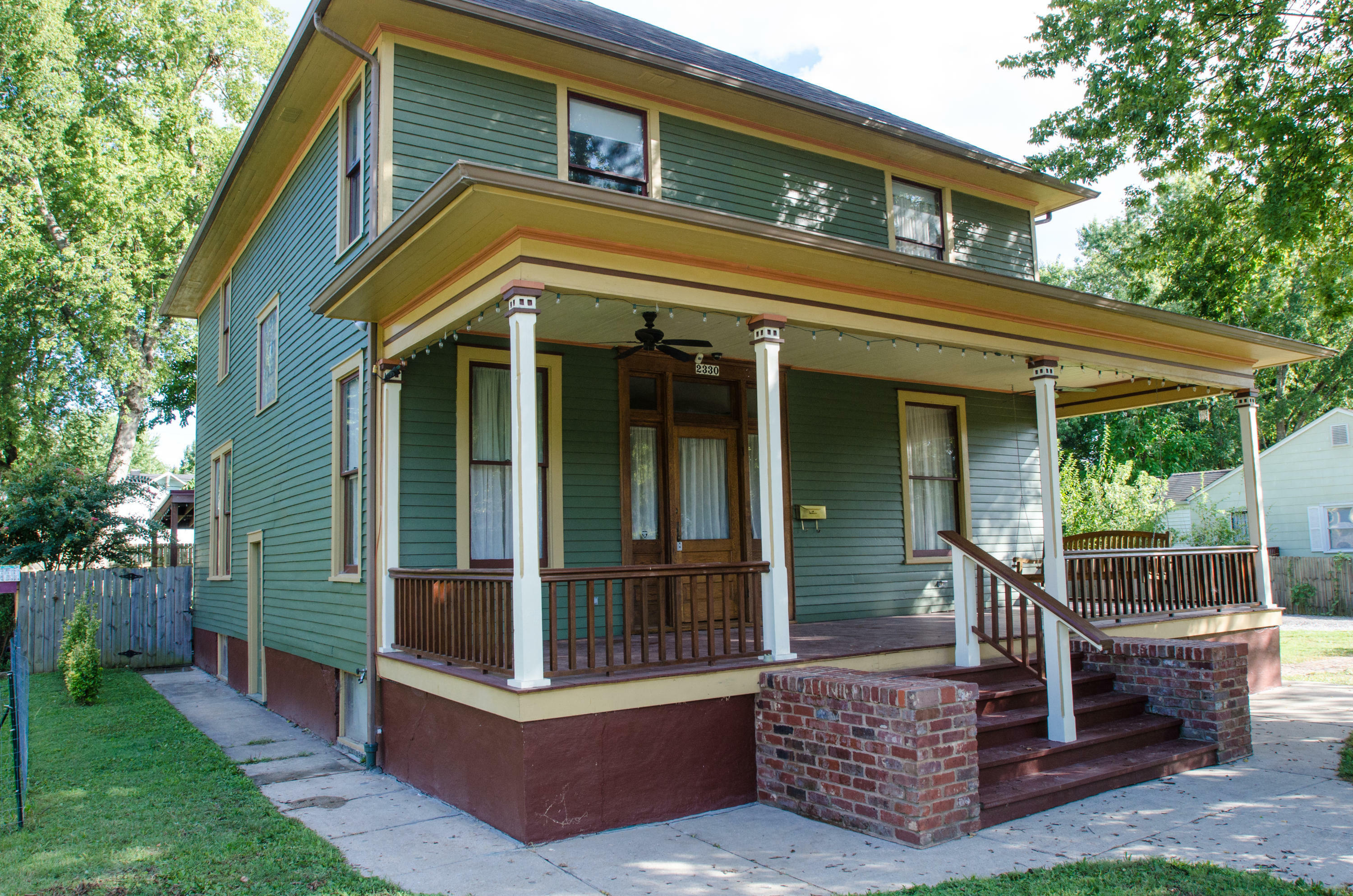 Property Photo:  2330 Woodbine Ave  TN 37917 