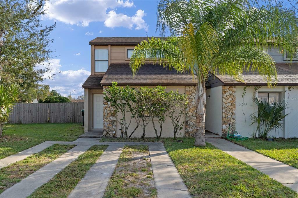 Property Photo:  2747 Gray Fox Lane  FL 32826 