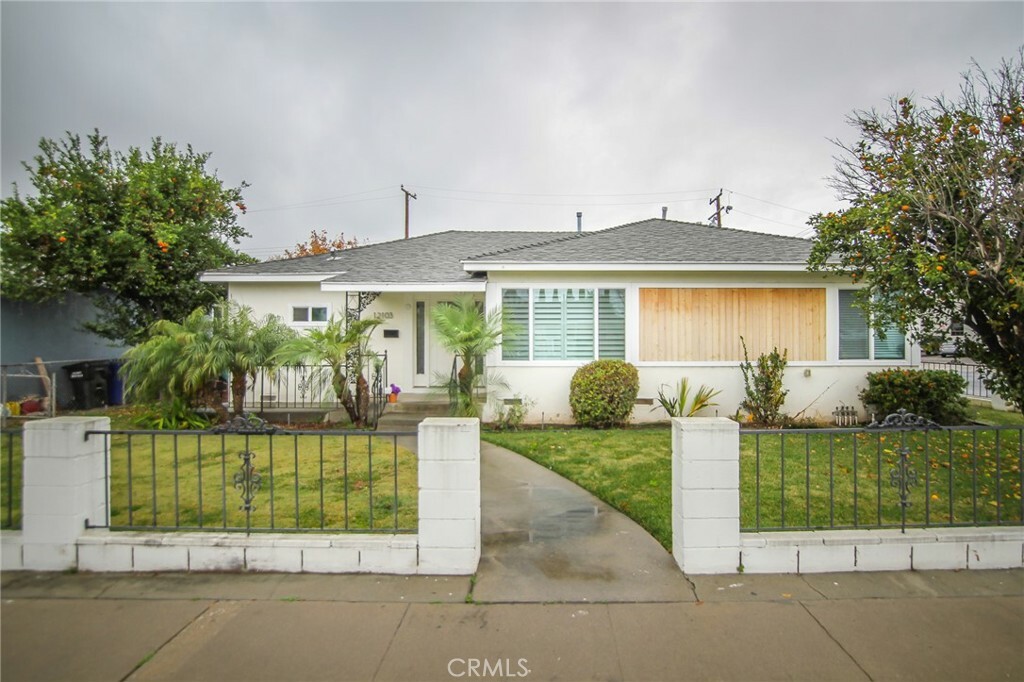 Property Photo:  12103 Cornuta Avenue  CA 90242 