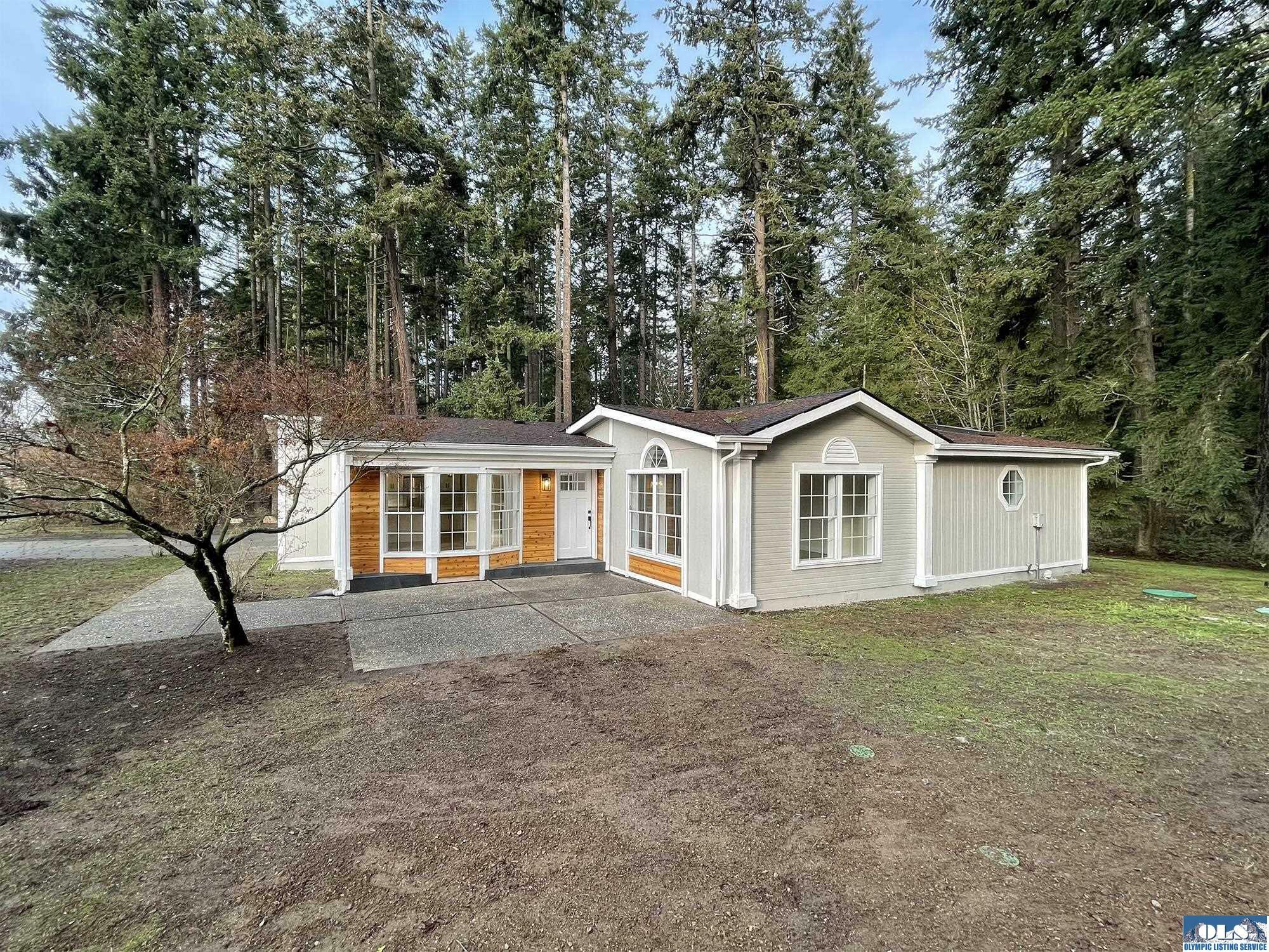 Property Photo: 1375 W Lauridsen Blvd WA 98363