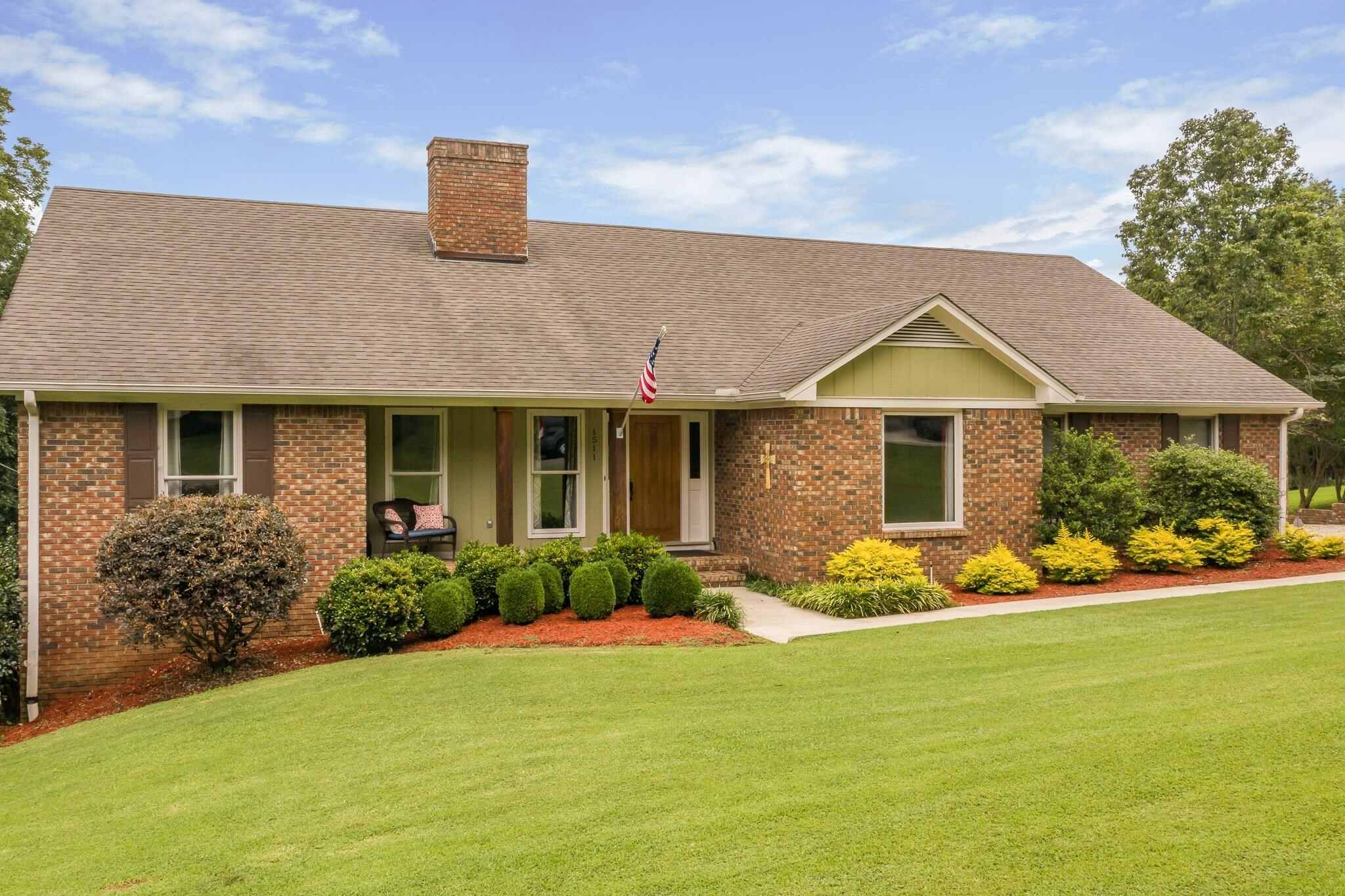 Property Photo: 1511 Pansy St NW AL 35055