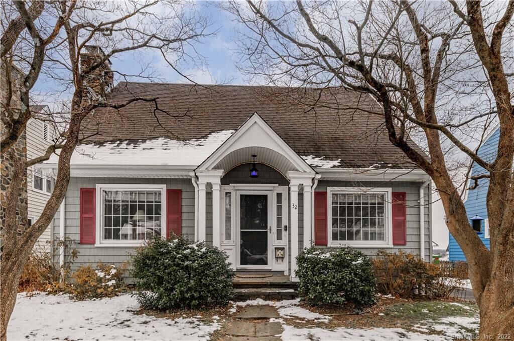 Property Photo:  32 Lawson Street  CT 06010 