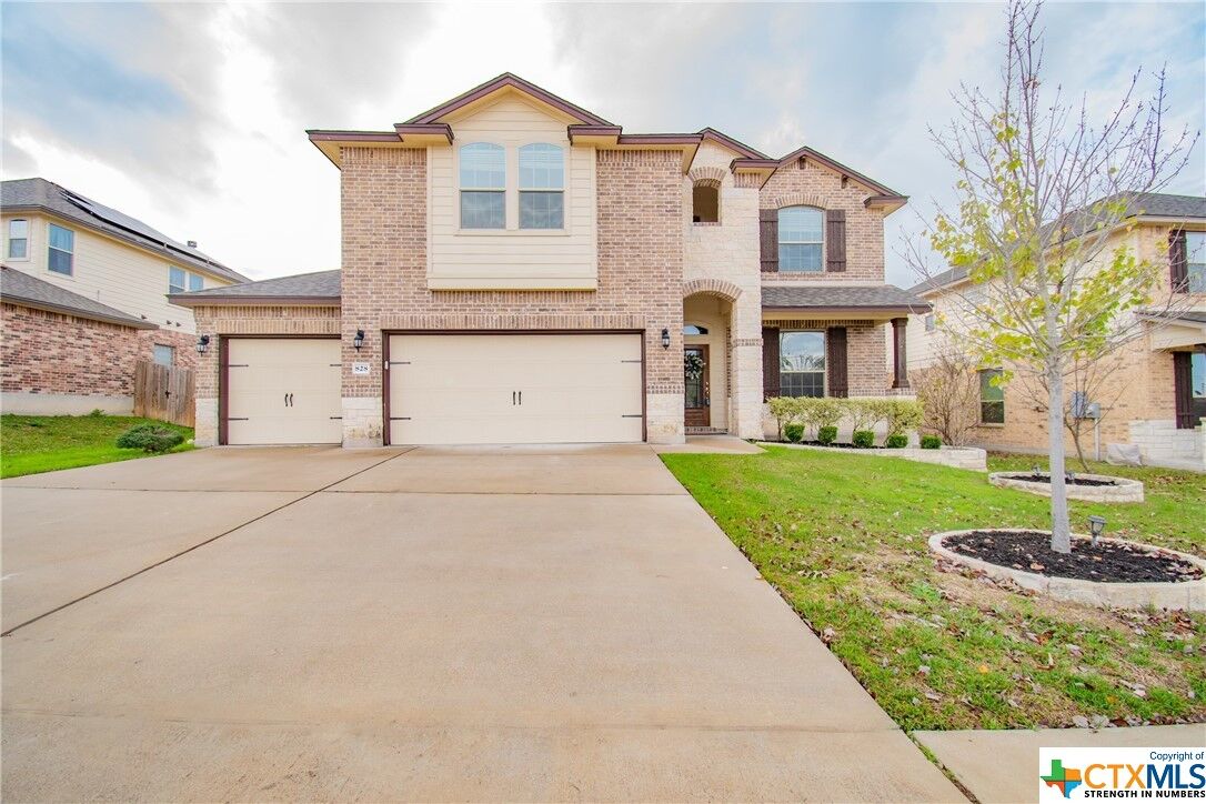 Property Photo:  828 Tuscan Road  TX 76548 