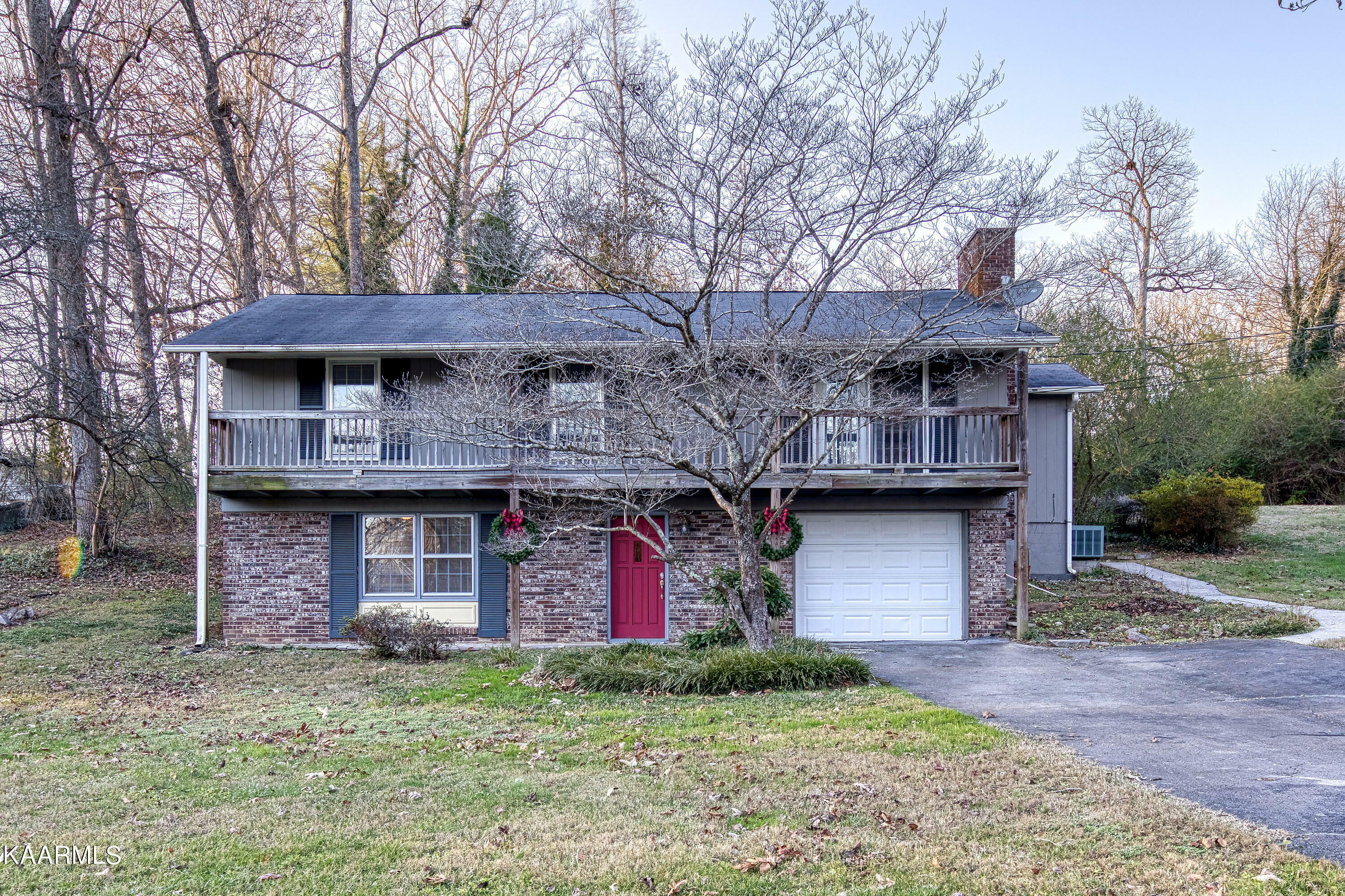 Property Photo: 4621 Landon Drive TN 37921