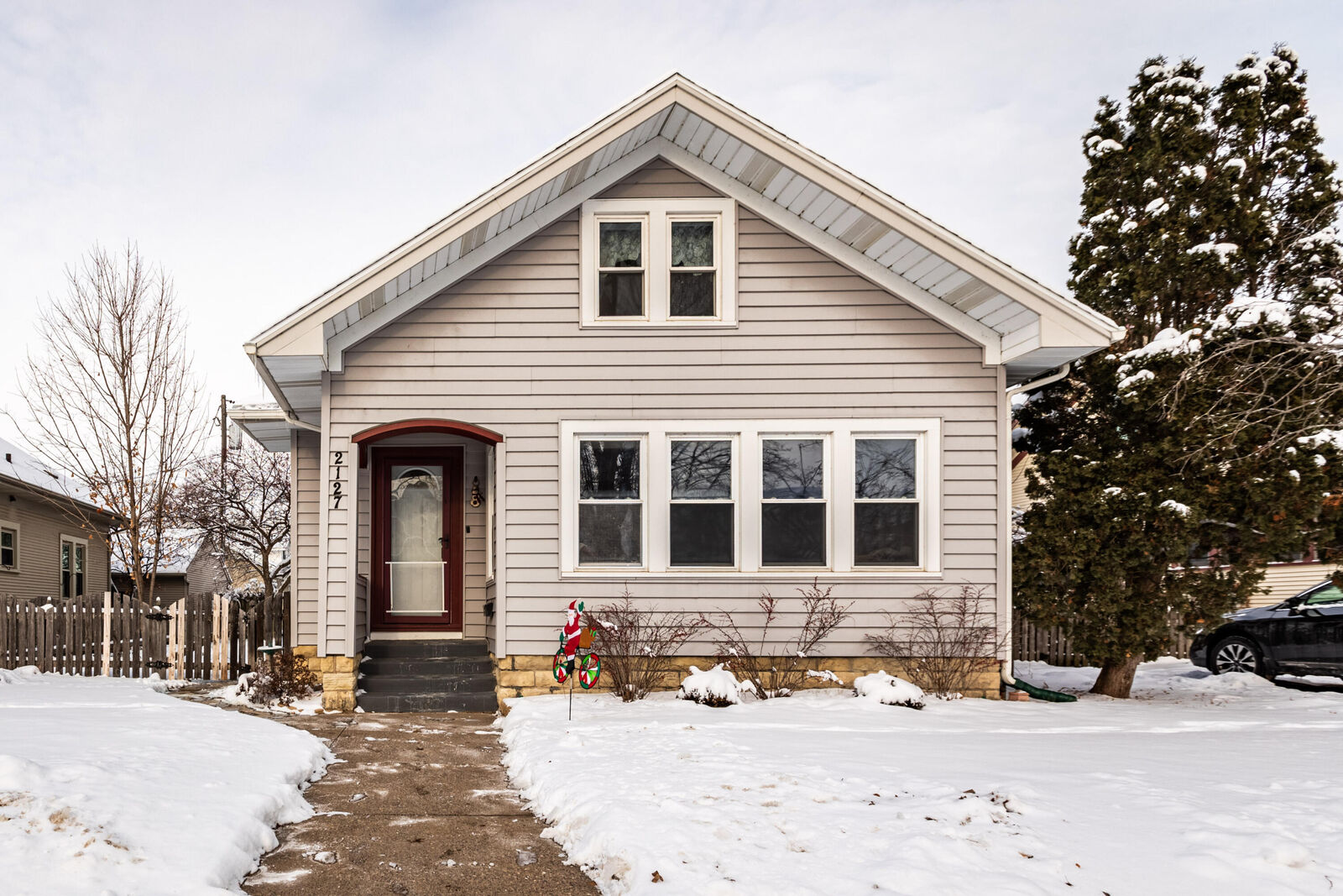 Property Photo:  2127 Grandview Pl  WI 54601 
