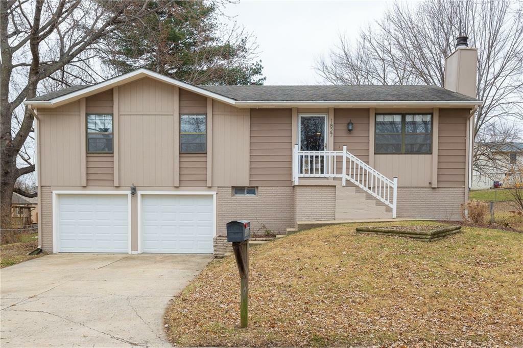 Property Photo:  1827 Belmont Boulevard  MO 64057 