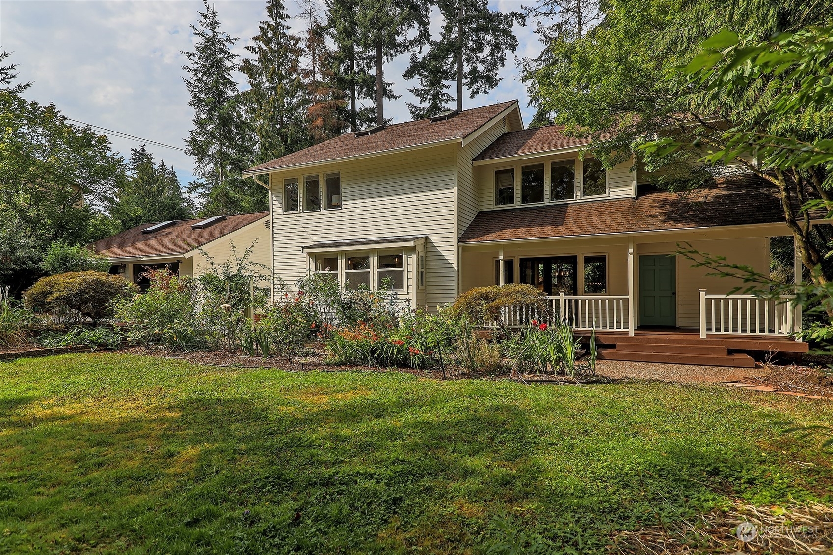 Property Photo:  16910 3rd Avenue SE  WA 98012 