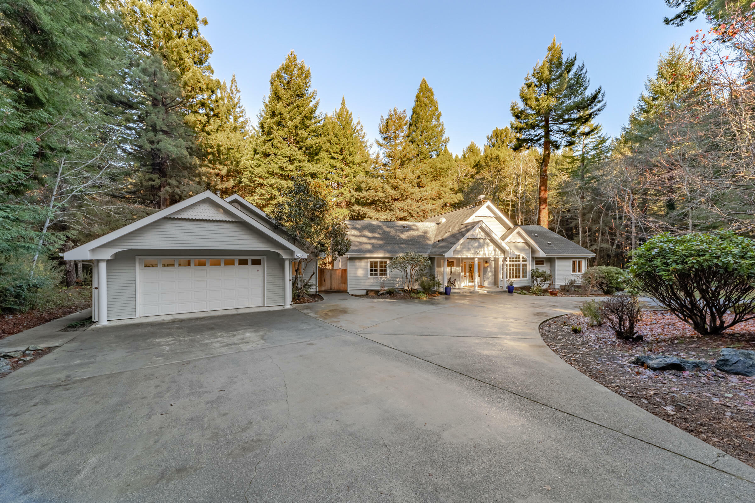 Property Photo: 135 Himalaya Drive CA 95570