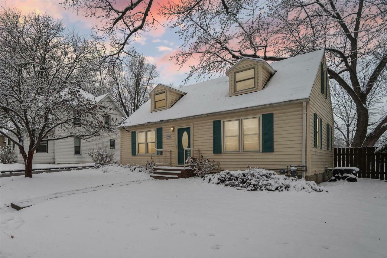 Property Photo:  301 Plumb St  WI 53563 