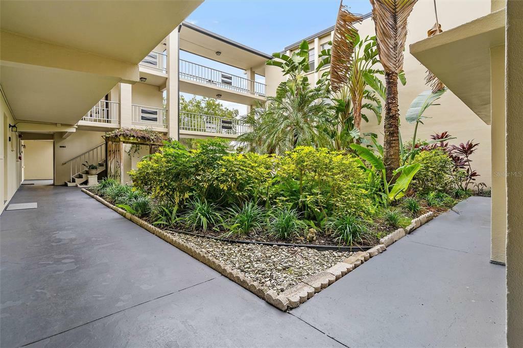 Property Photo:  9940 47th Avenue N 303  FL 33708 
