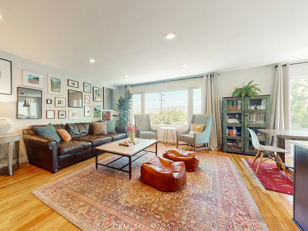 Property Photo:  470 Lawrence Drive  CA 93401 