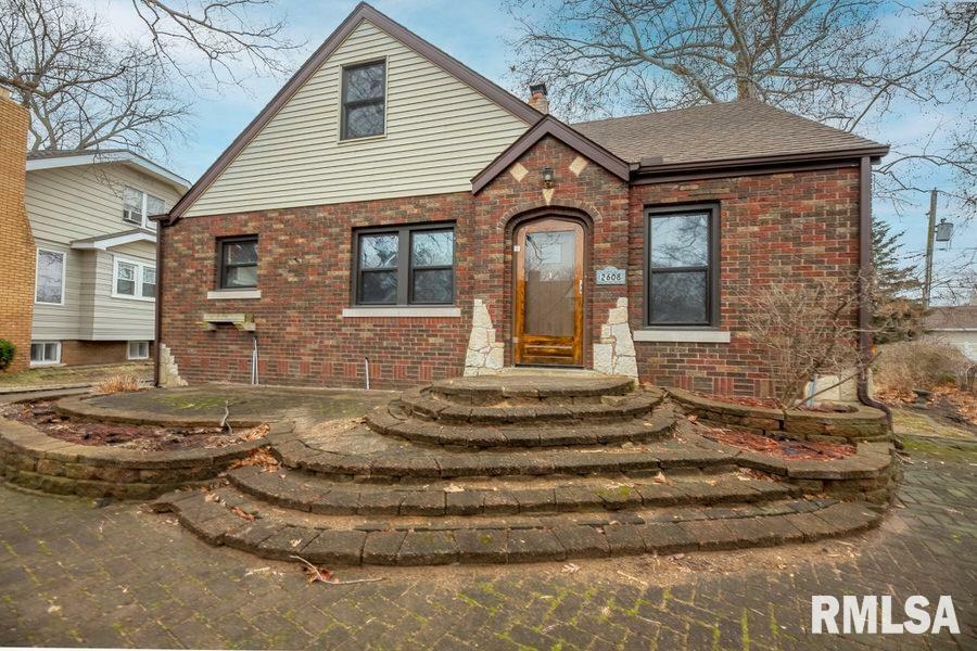 Property Photo:  2608 W Ardmore Place  IL 61604 