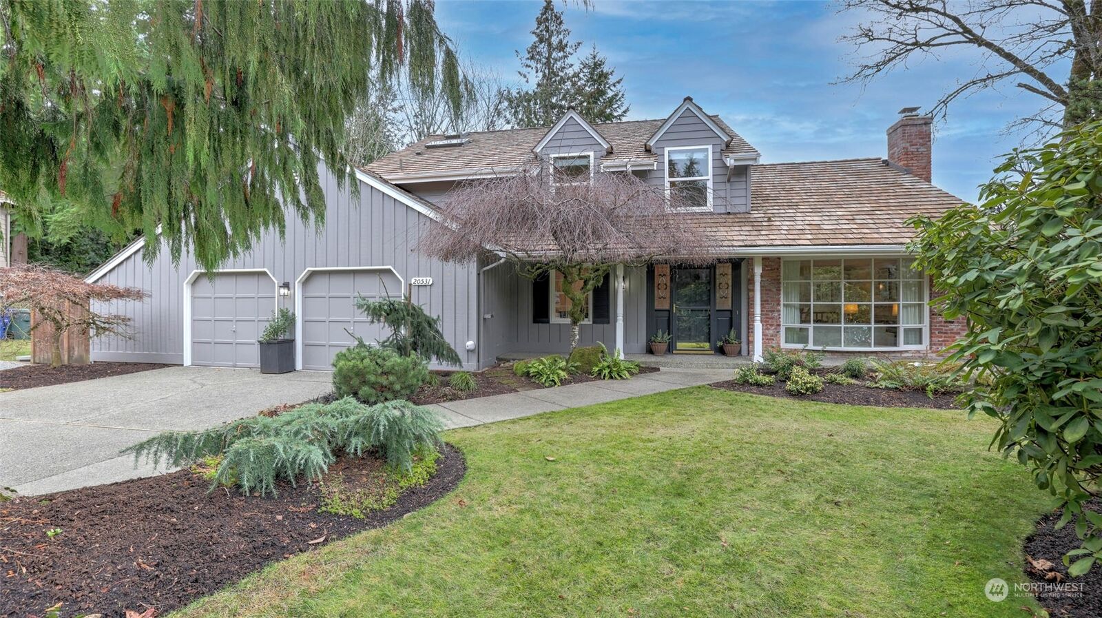 Property Photo:  20531 NE 37th Way  WA 98074 