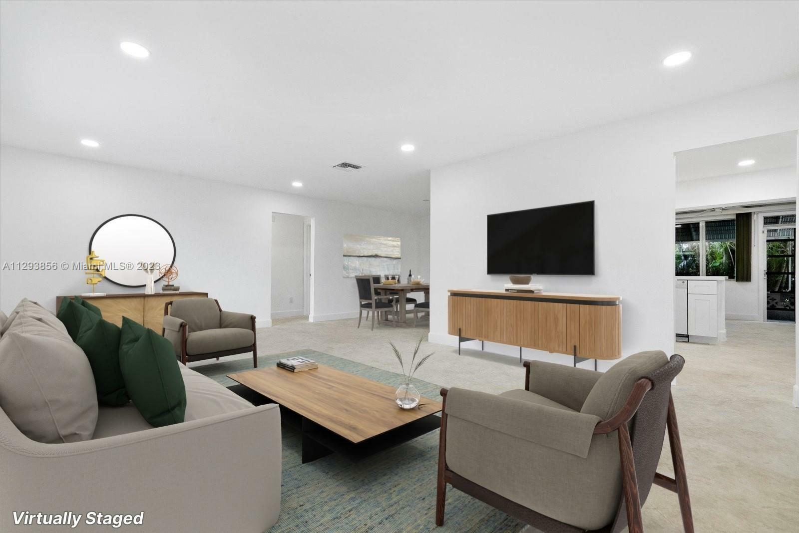 Property Photo: 5001 NW 49th Rd FL 33319