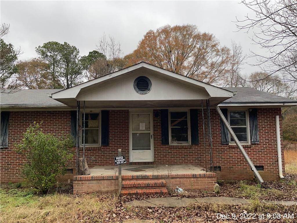 Property Photo: 210 Bluefield Road SC 29684