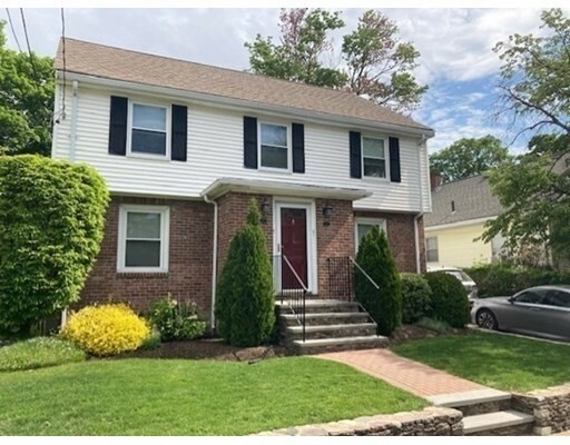 Property Photo: 27 Arlington Rd 27 MA 02451