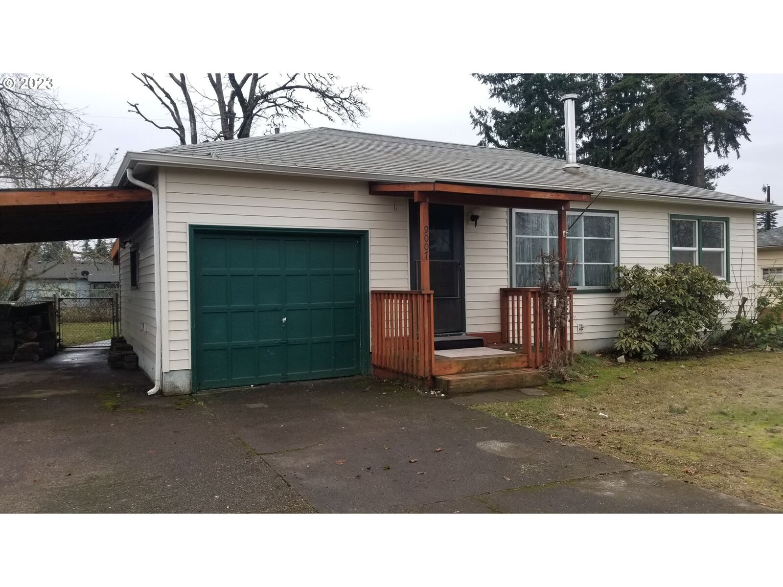 Property Photo:  9007 SE Northgate Ave  WA 98664 