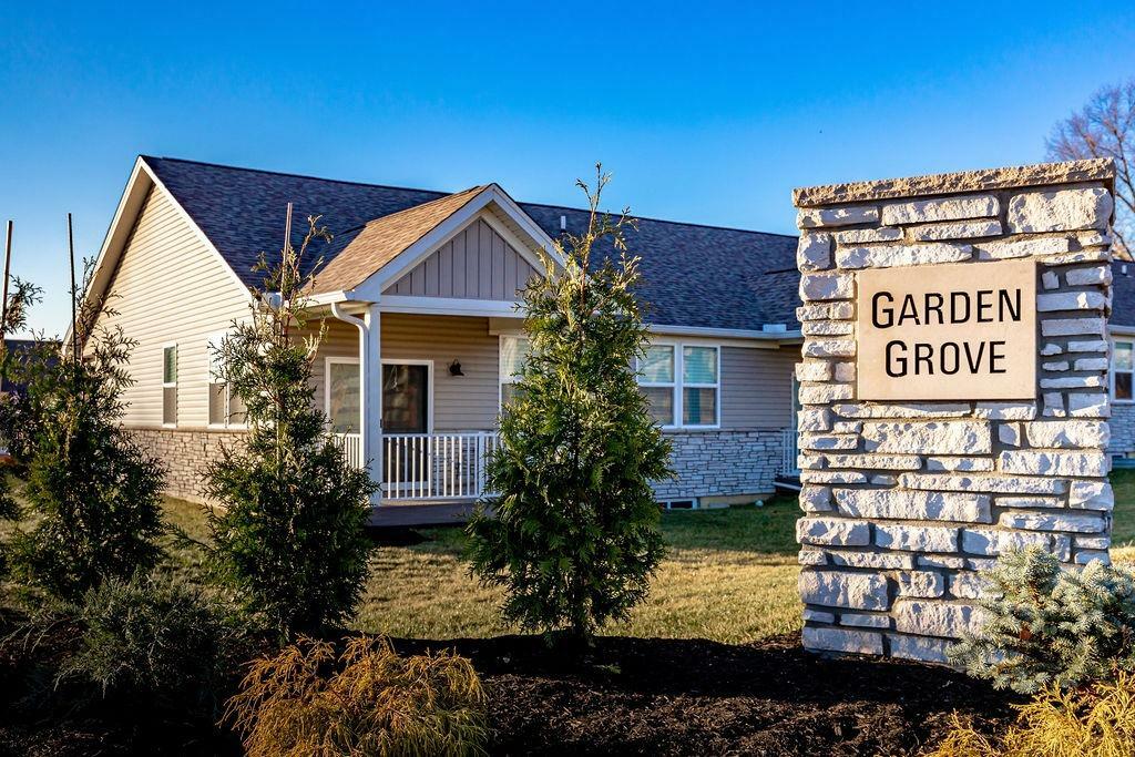 Property Photo:  5015 Garden Grove Lane  OH 45238 