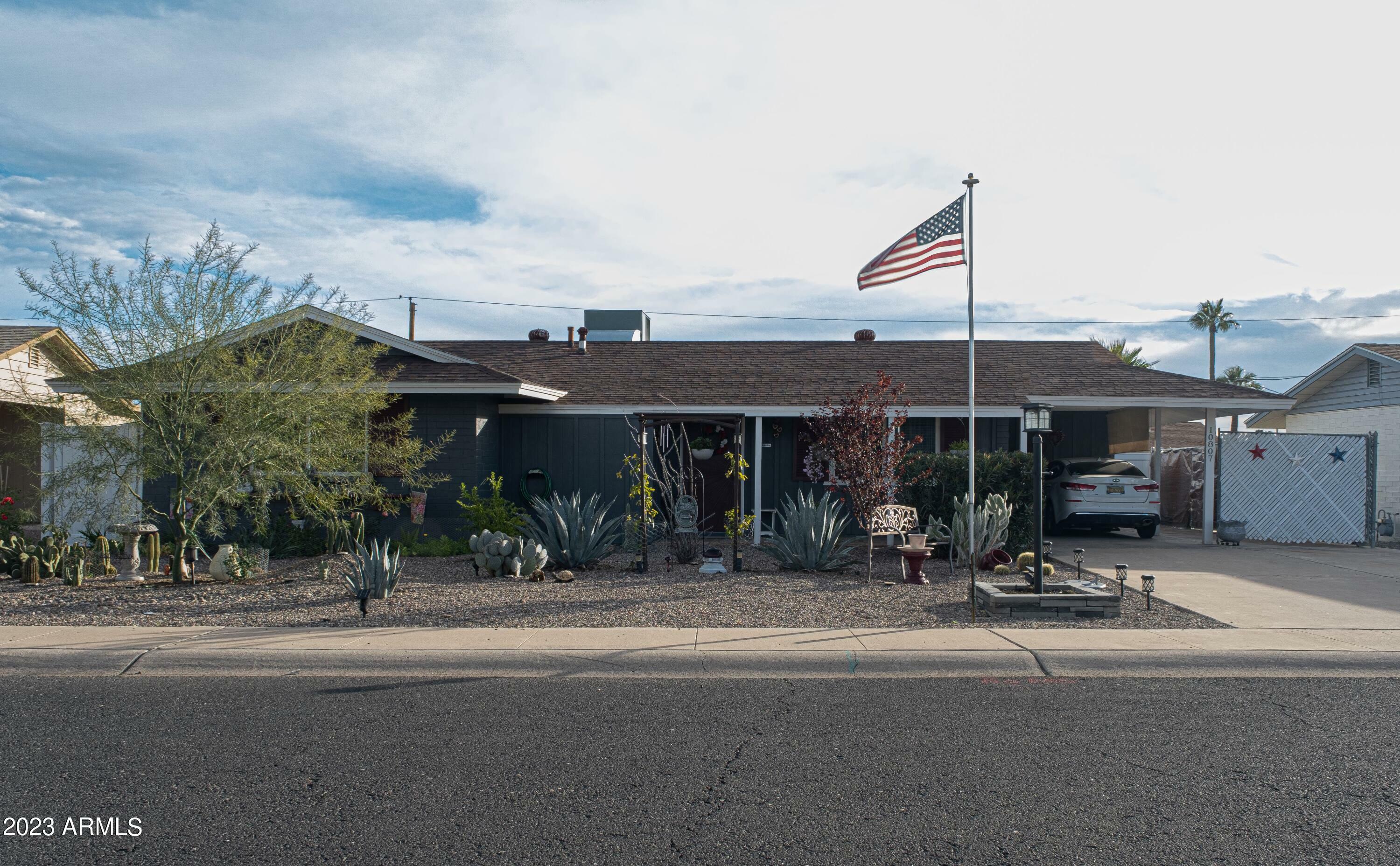 Property Photo:  10807 W Canterbury Drive  AZ 85351 