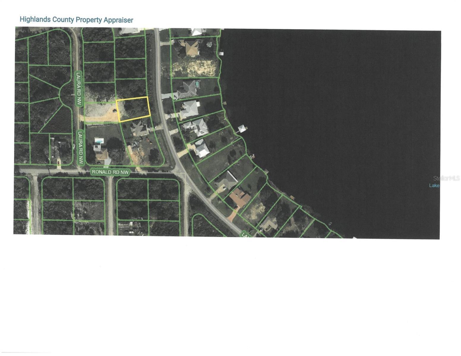 Property Photo: 776 Lake August Drive FL 33852
