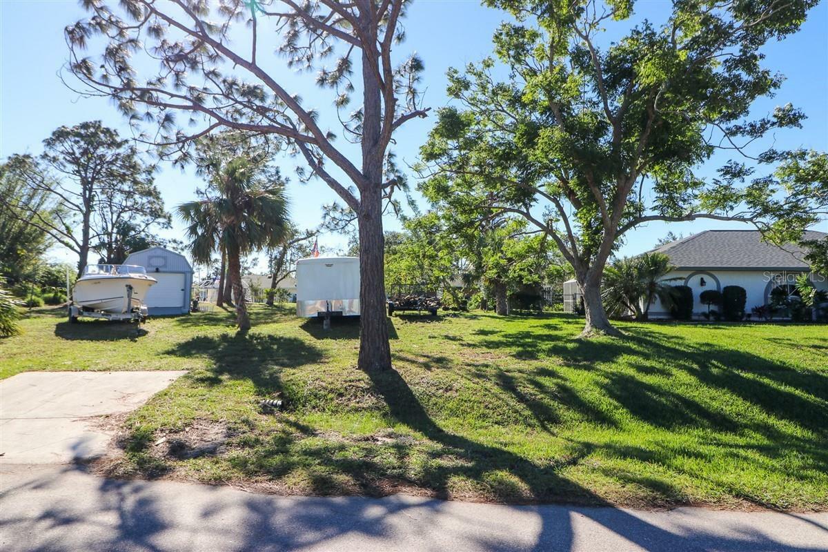 Property Photo:  1825 Marconi Avenue  FL 34286 