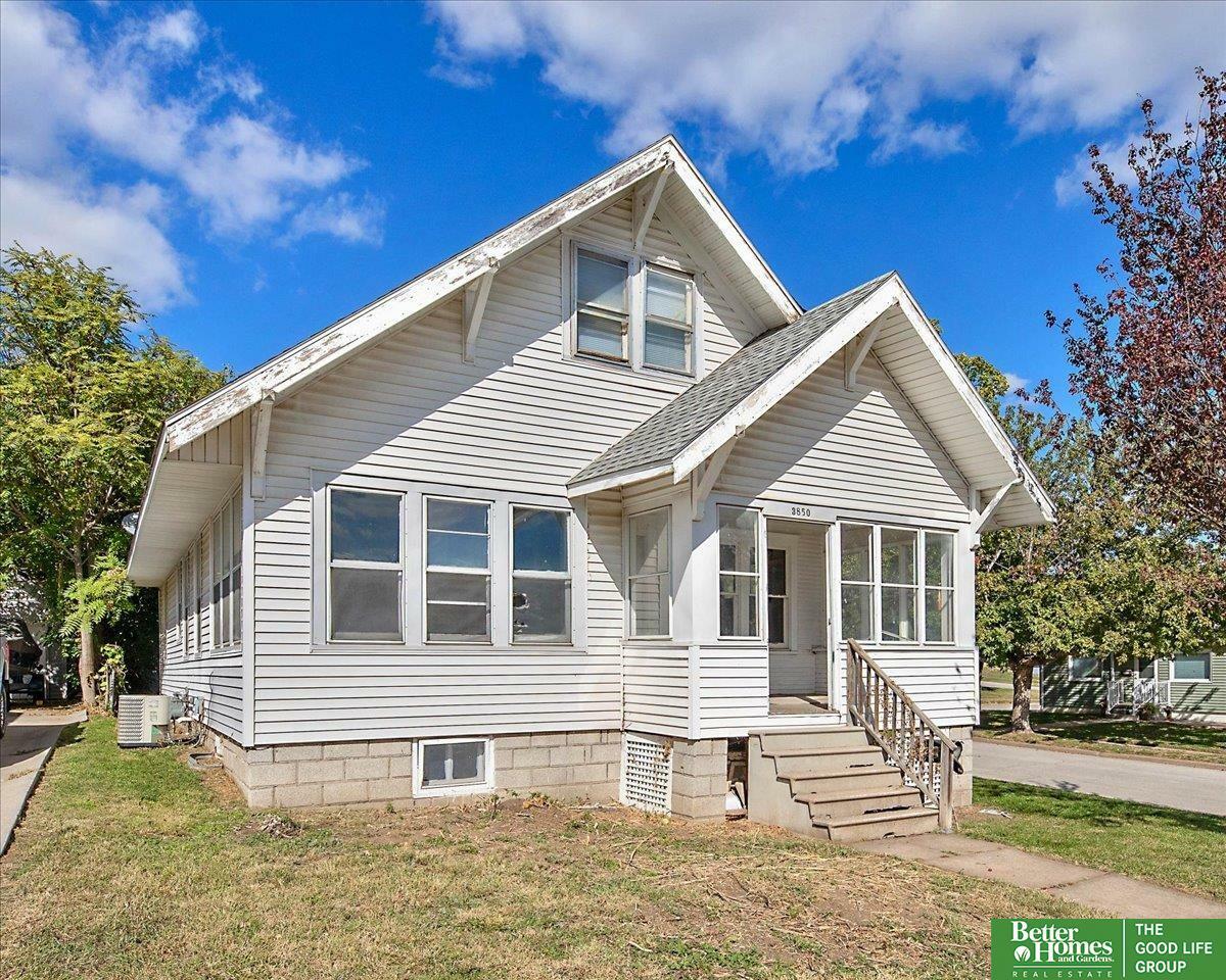 Property Photo:  3850 Arbor Street  NE 68105 