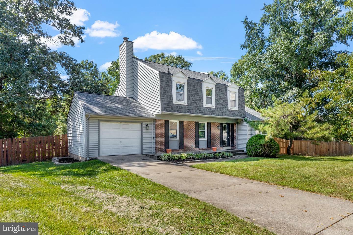 Property Photo: 2001 Blue Ridge Court VA 20170