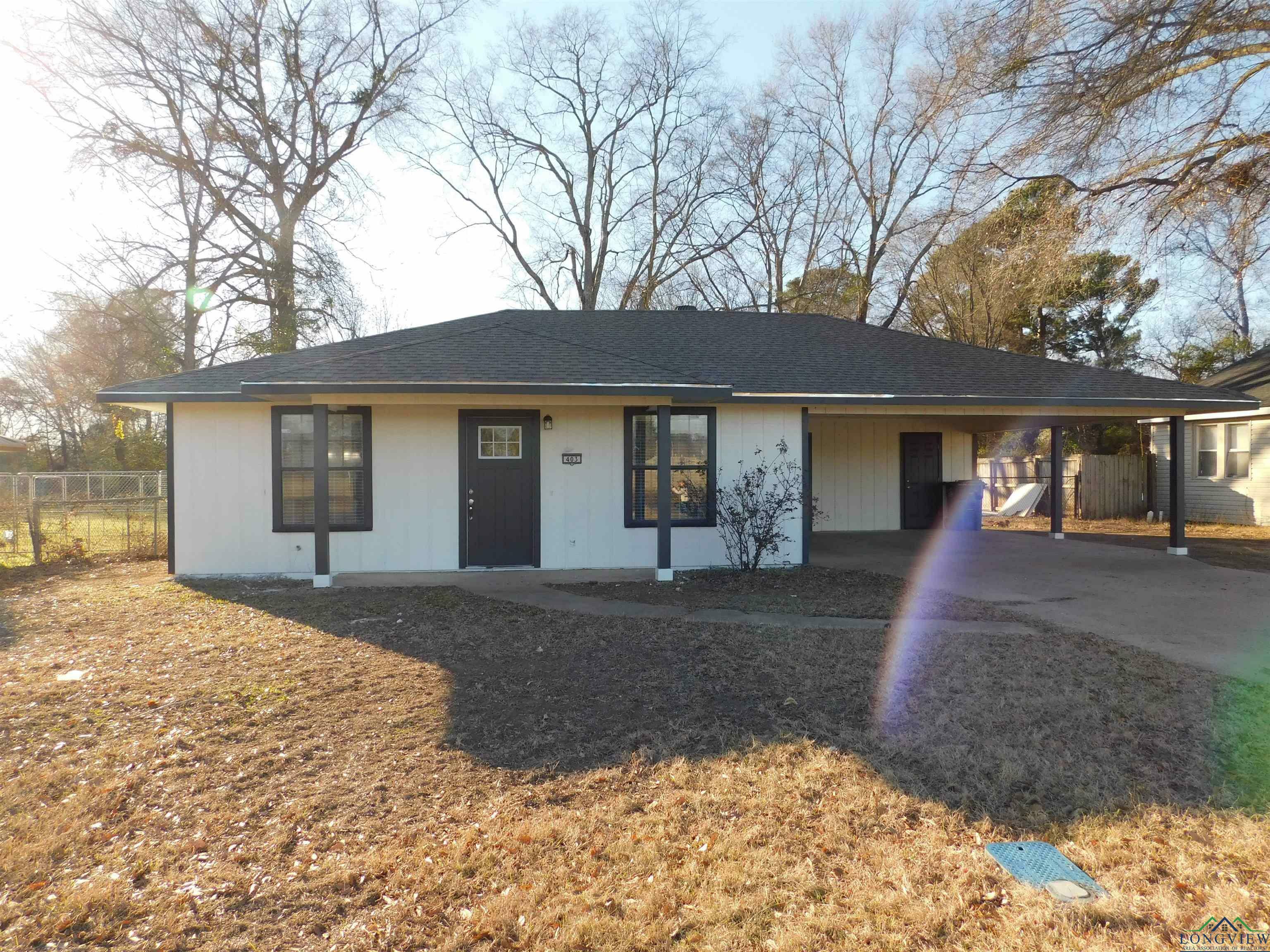 Property Photo:  403 N Rodeo  TX 75647 