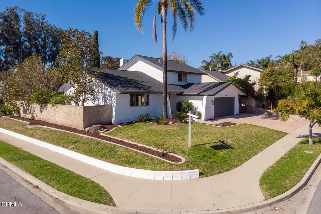 Property Photo:  2045 Lyndhurst Avenue  CA 93010 