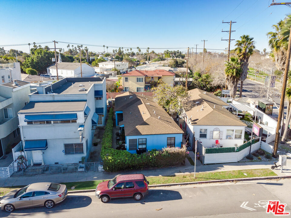 Property Photo:  580   Venice Blvd  CA 90291 