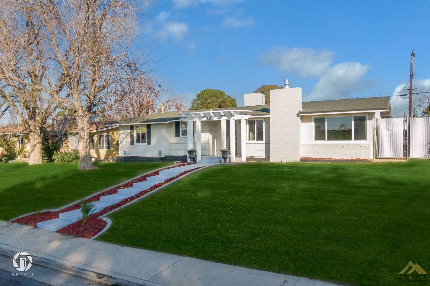 Property Photo:  3113 Occidental Street  CA 93305 