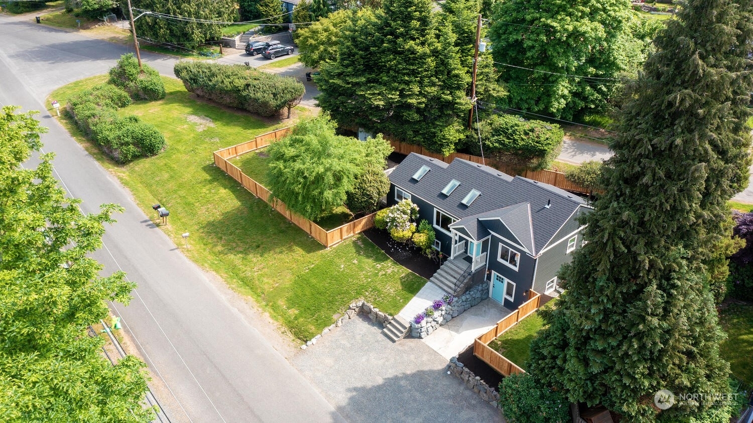 11524 40th Avenue NE  Seattle WA 98125 photo
