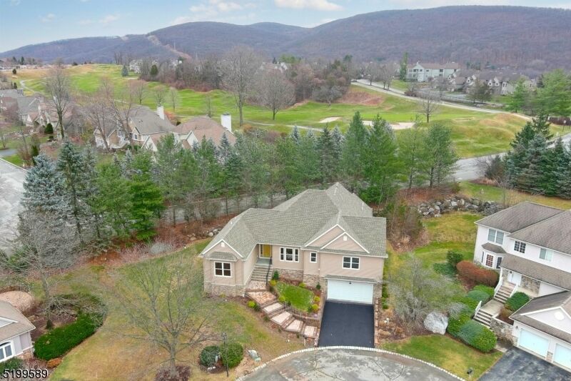 Property Photo: 18 Post Oak Ct NJ 07419