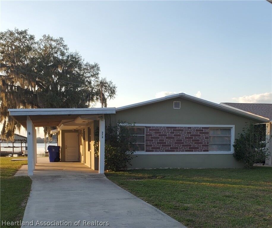 Property Photo:  272 Cloverleaf Road  FL 33852 
