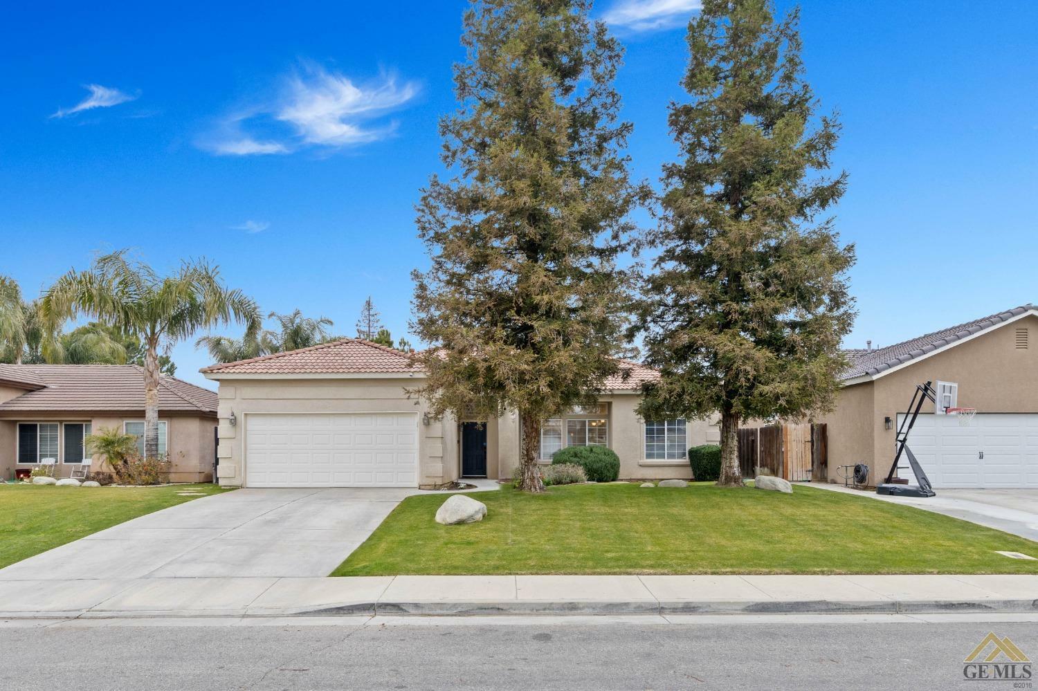 Property Photo:  11104 Unser Court  CA 93306 