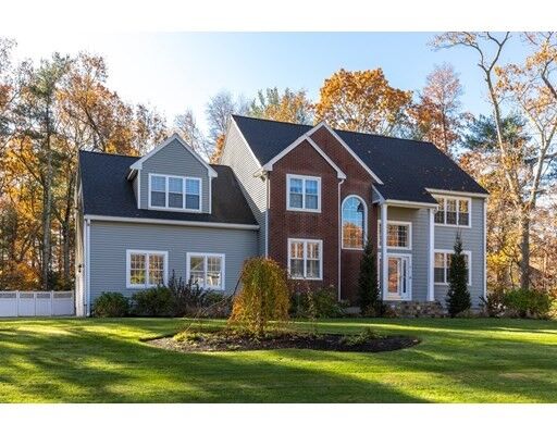 Property Photo:  6 Cedar Ridge Ln  MA 02048 