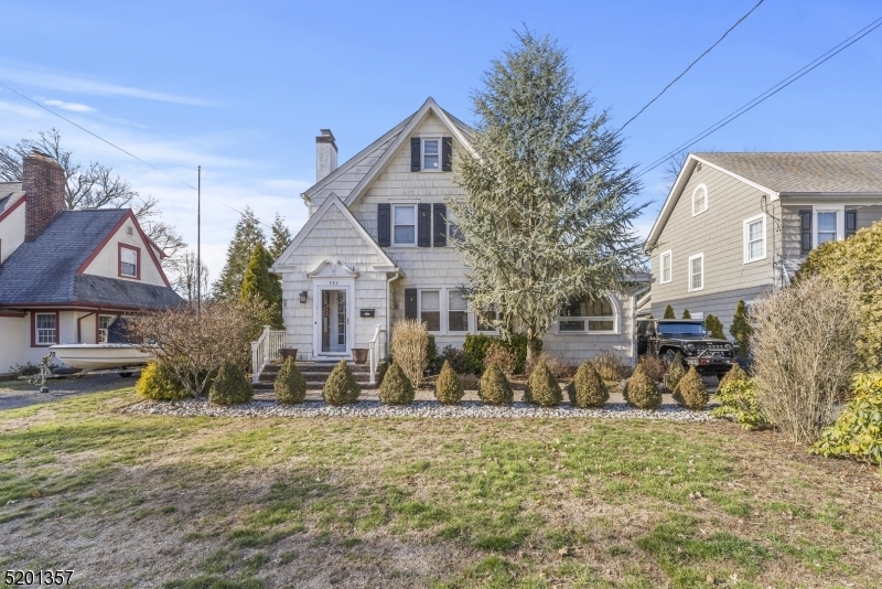 Property Photo:  731 Hawthorne Ave  NJ 08805 