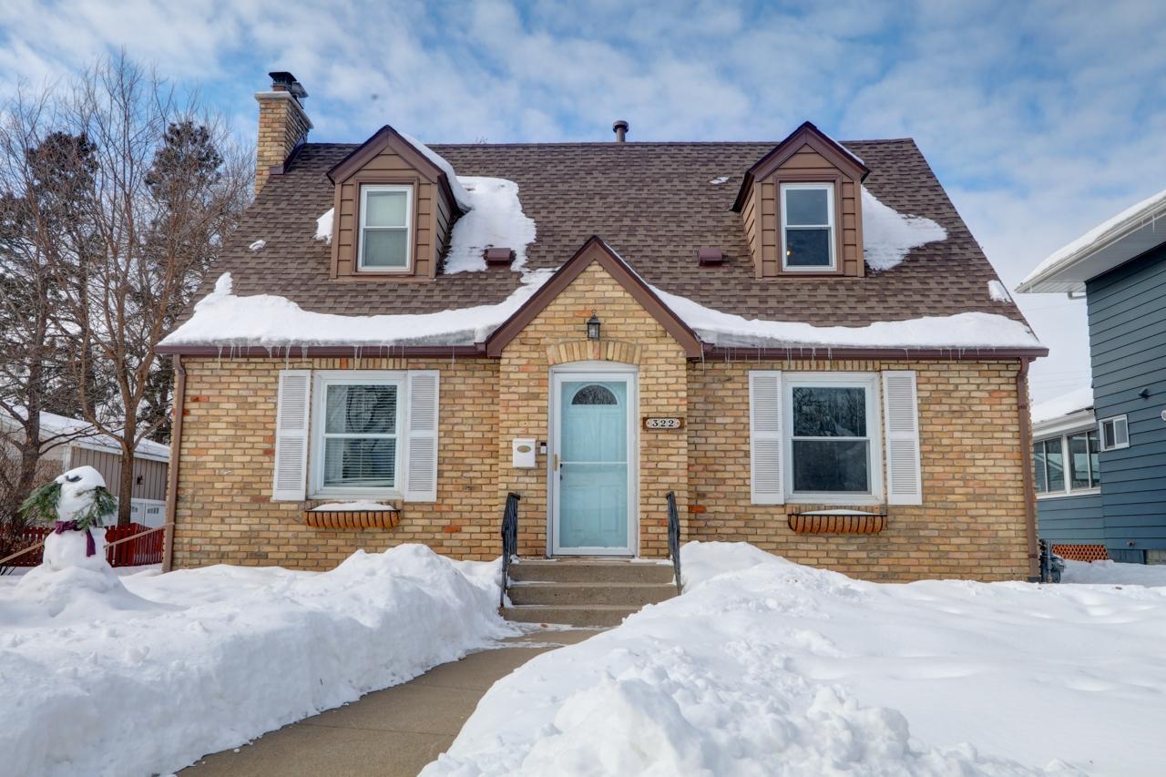 Property Photo:  322 9th Avenue N  MN 55343 