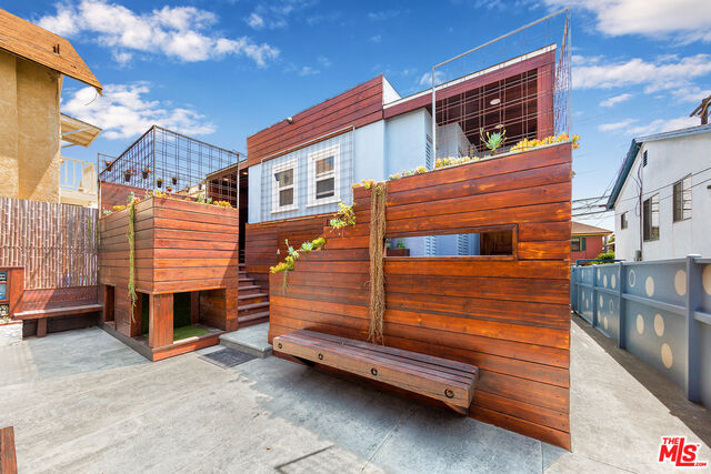 38   Sunset Ave Unit A  Venice CA 90291 photo