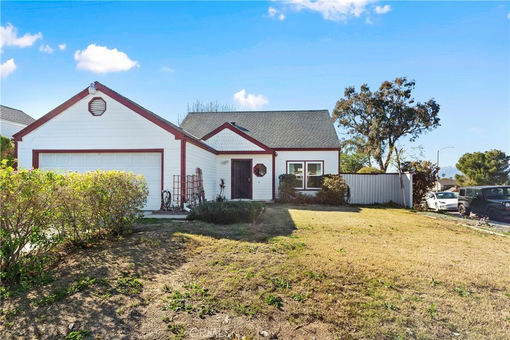 Property Photo:  1025 Torrey Pine Drive  CA 92324 