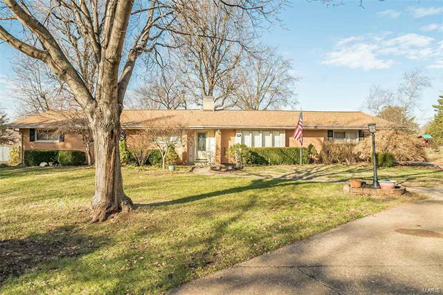 Property Photo:  12 Grand Circle Drive  MO 63043 