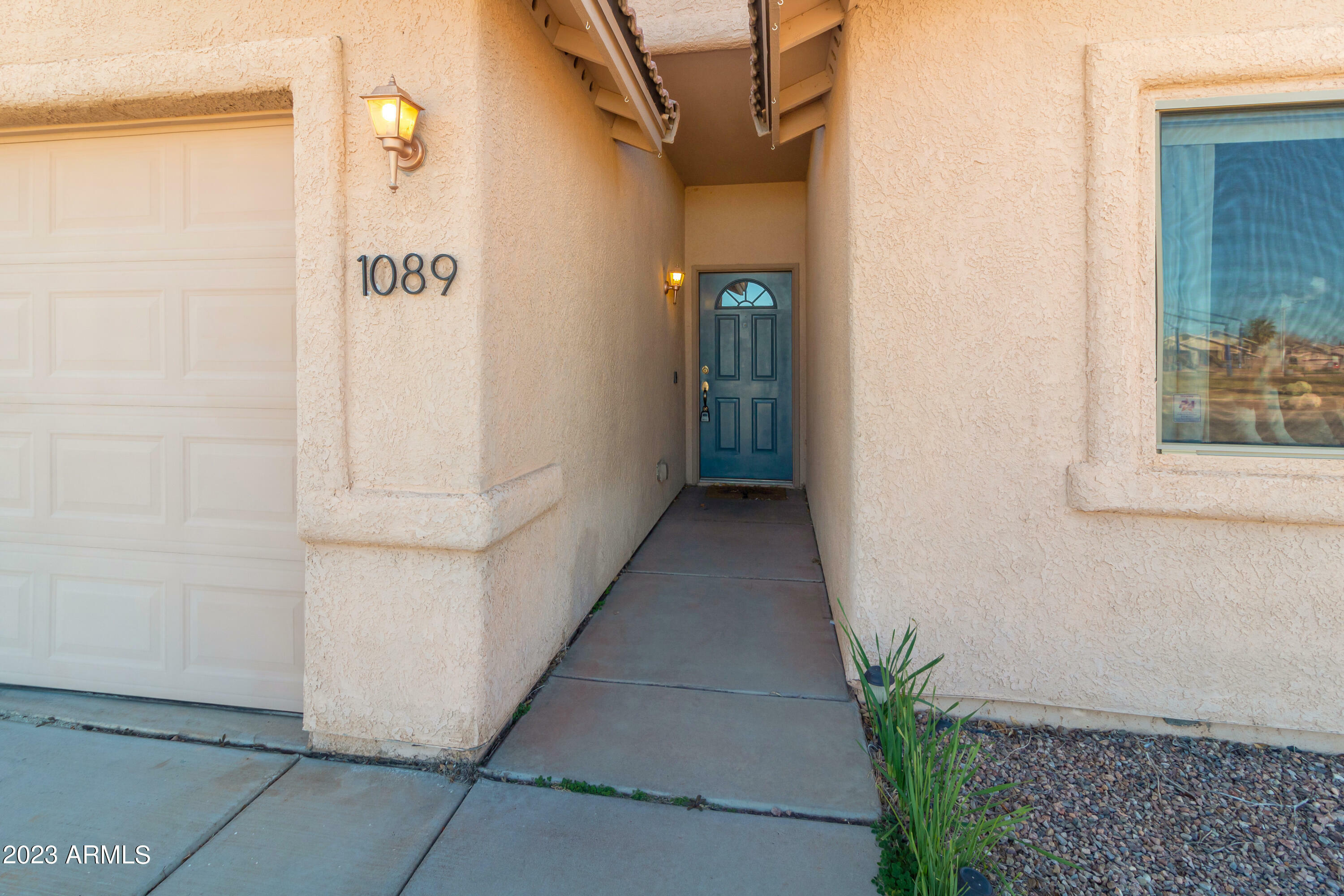 Property Photo:  1089 Montrose Avenue  AZ 85635 